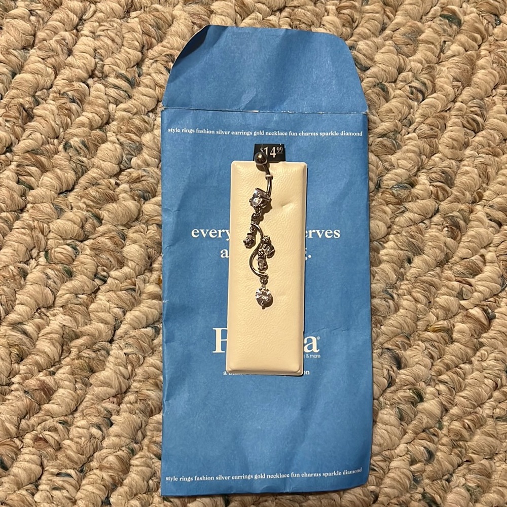 NWT dangly belly button ring